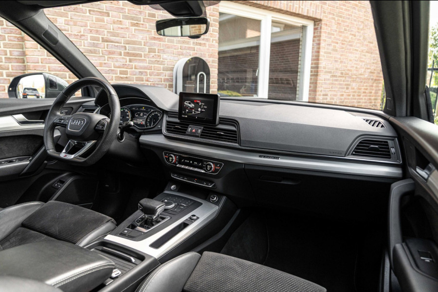 Audi Q5 55 TFSI e Quattro Competition 367 PK Pano ACC Keyless Luchtvering B&O 22''