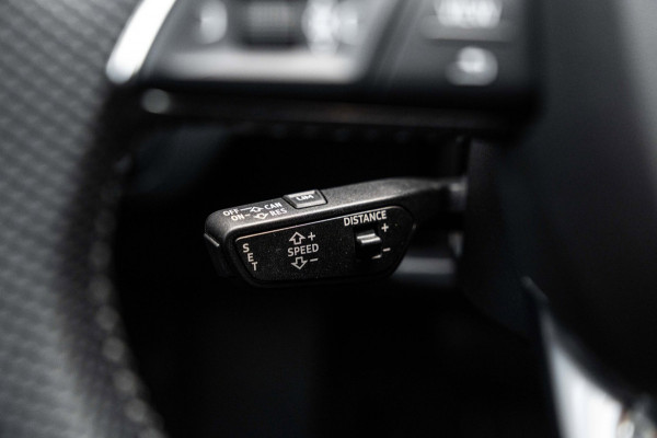 Audi Q5 55 TFSI e Quattro Competition 367 PK Pano ACC Keyless Luchtvering B&O 22''