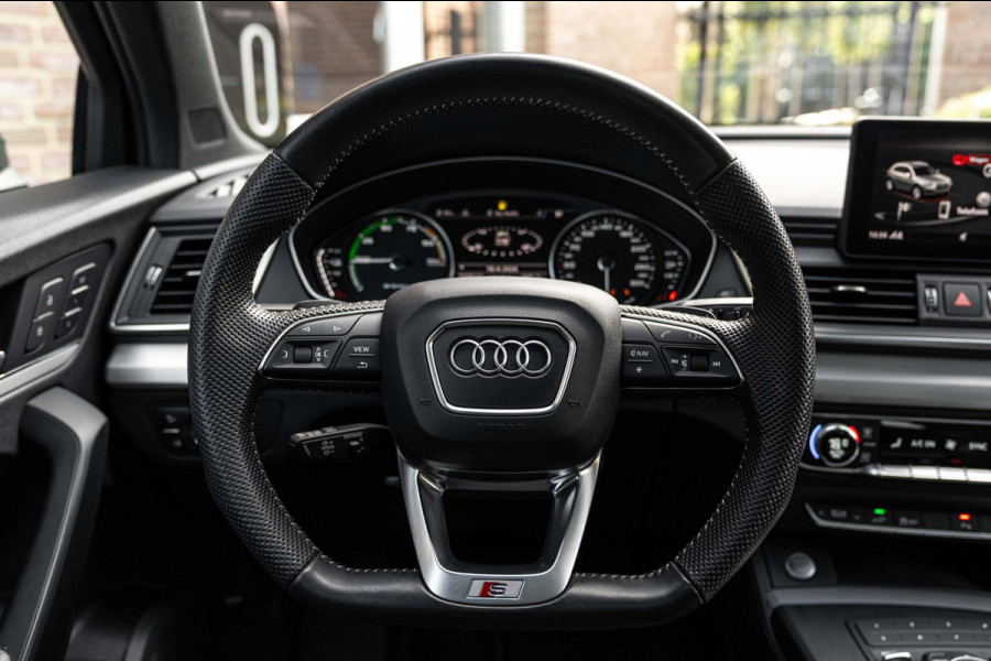 Audi Q5 55 TFSI e Quattro Competition 367 PK Pano ACC Keyless Luchtvering B&O 22''
