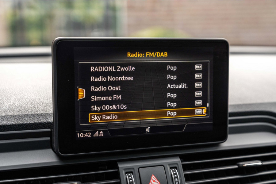 Audi Q5 55 TFSI e Quattro Competition 367 PK Pano ACC Keyless Luchtvering B&O 22''