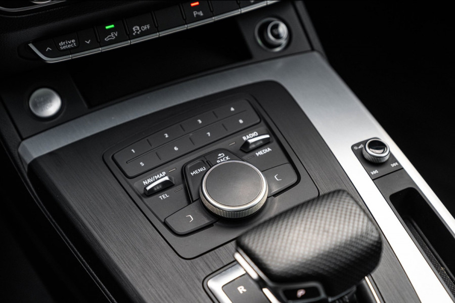Audi Q5 55 TFSI e Quattro Competition 367 PK Pano ACC Keyless Luchtvering B&O 22''