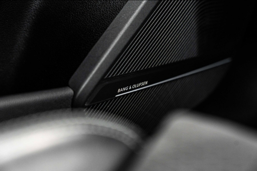 Audi Q5 55 TFSI e Quattro Competition 367 PK Pano ACC Keyless Luchtvering B&O 22''