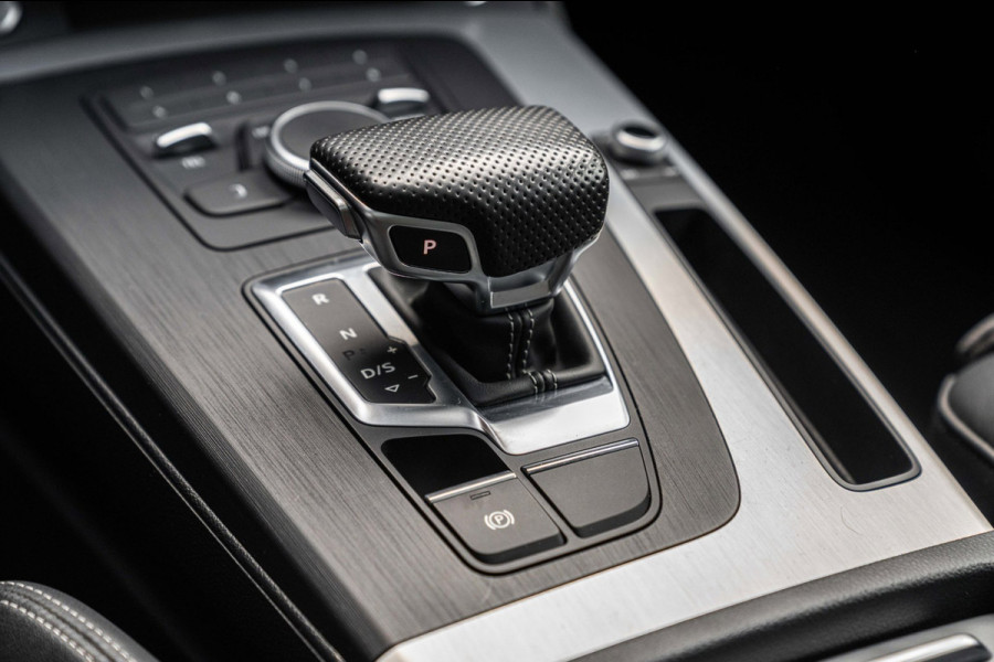 Audi Q5 55 TFSI e Quattro Competition 367 PK Pano ACC Keyless Luchtvering B&O 22''