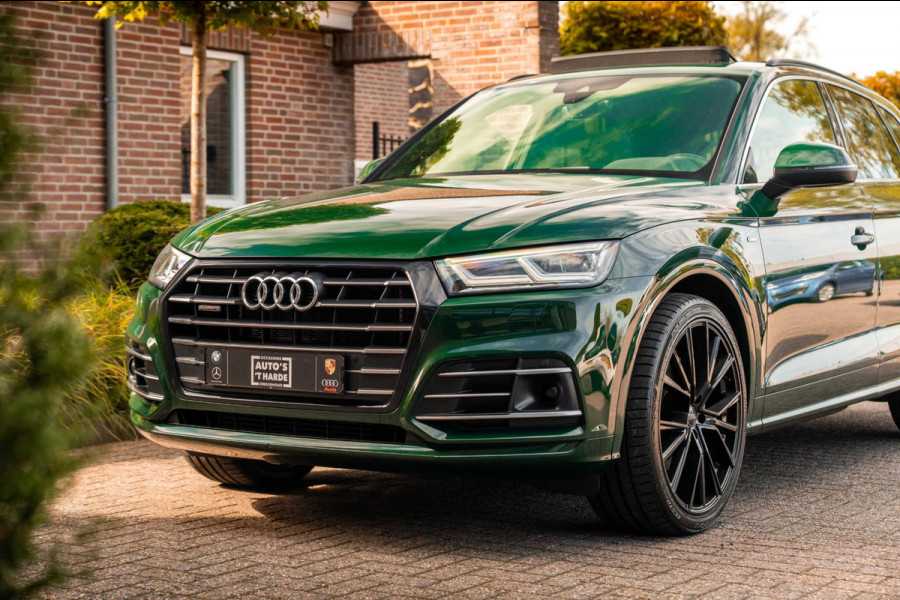 Audi Q5 55 TFSI e Quattro Competition 367 PK Pano ACC Keyless Luchtvering B&O 22''