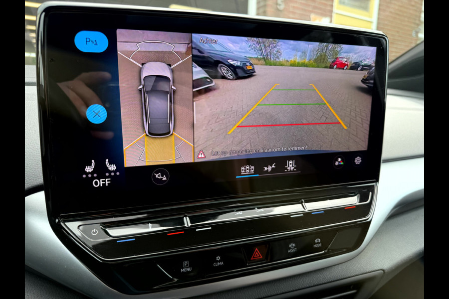 Volkswagen ID.4 Max 77 kWh SOH 92.8%, Panoramadak, Trekhaak