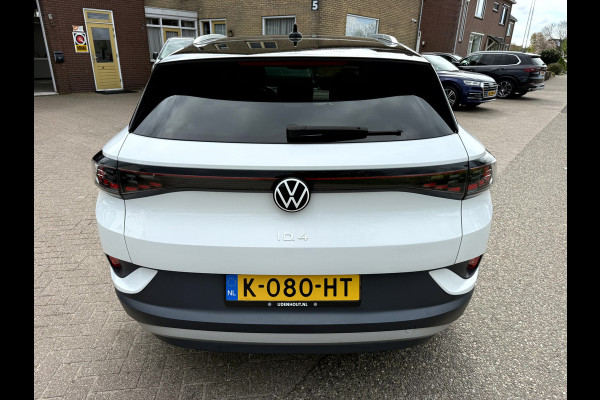 Volkswagen ID.4 Max 77 kWh SOH 92.8%, Panoramadak, Trekhaak