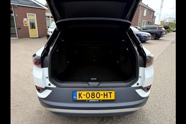 Volkswagen ID.4 Max 77 kWh SOH 92.8%, Panoramadak, Trekhaak