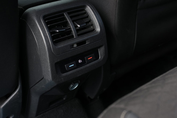 Volkswagen Touran 1.4 TSI 7p. Join *Camera*ACC*Elek. Klep*DSG*