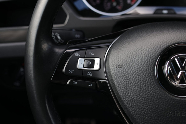 Volkswagen Touran 1.4 TSI 7p. Join *Camera*ACC*Elek. Klep*DSG*