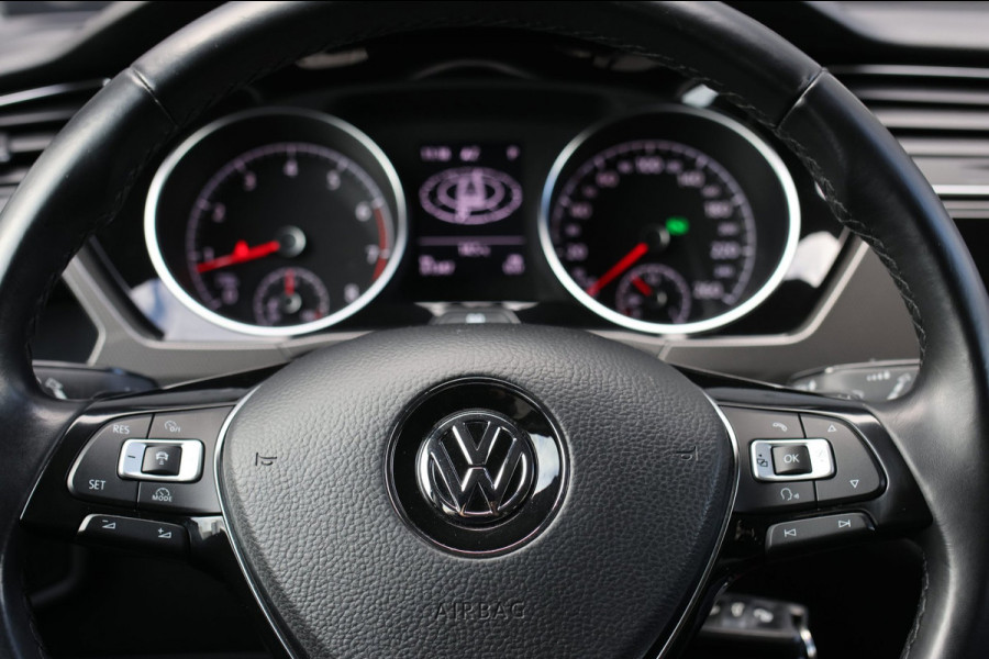 Volkswagen Touran 1.4 TSI 7p. Join *Camera*ACC*Elek. Klep*DSG*