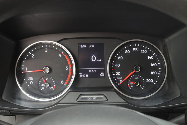 Volkswagen Crafter 35 2.0 TDI L3H3 Highline 3-Zits, Airco, Camera, Cruise, Apple Carplay, Verwarmde Voorruit, Trekhaak