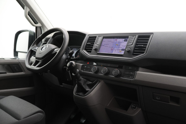 Volkswagen Crafter 35 2.0 TDI L3H3 Highline 3-Zits, Airco, Camera, Cruise, Apple Carplay, Verwarmde Voorruit, Trekhaak