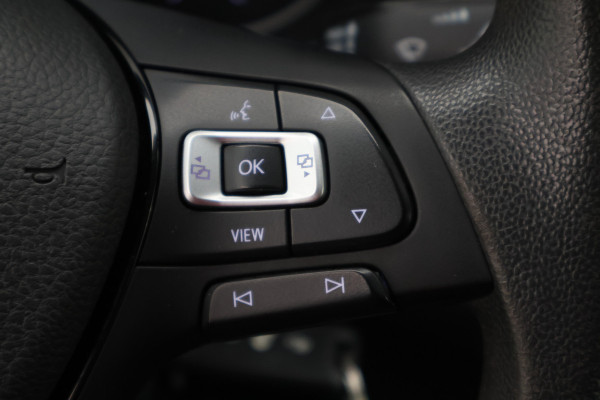 Volkswagen Crafter 35 2.0 TDI L3H3 Highline 3-Zits, Airco, Camera, Cruise, Apple Carplay, Verwarmde Voorruit, Trekhaak