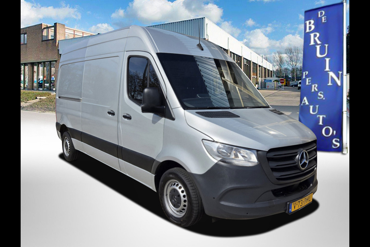 Mercedes-Benz Sprinter 215 CDI L2/H2 Automaat MBux systeem Airco Achteruitrijcamera