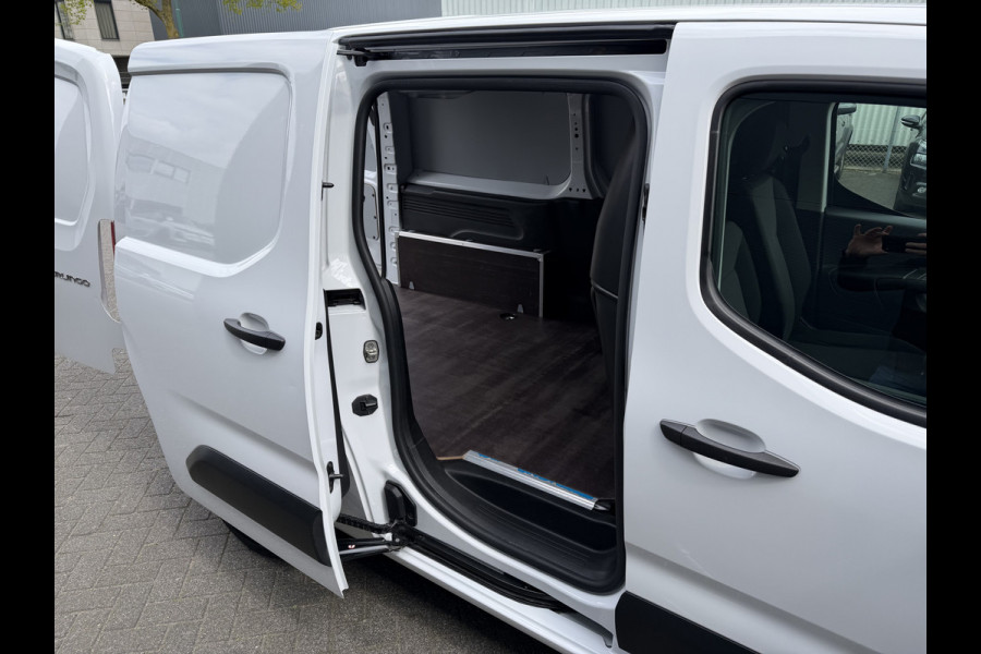 Citroën E-Berlingo 136 L2 50 kWh (Camera - Parkeersensoren V+A - Laadruimte betimmering - Navigatie - Apple Carplay - Digitale binnenspiegel - 3-zi