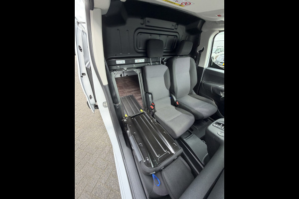 Citroën E-Berlingo 136 L2 50 kWh (Camera - Parkeersensoren V+A - Laadruimte betimmering - Navigatie - Apple Carplay - Digitale binnenspiegel - 3-zi
