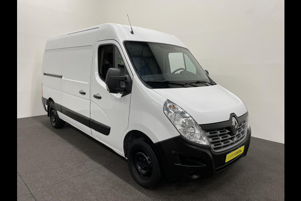 Renault Master T35 2.3 dCi L2H2 130PK Airco Cruise Control Navigatie Parkeersensoren 2-zits