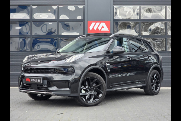 Lynk & Co 01 1.5 Black Edition Panoramadak|360° Camera|ACC|Stoelverwarming|Navi|Carplay