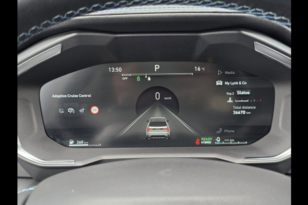 Lynk & Co 01 1.5 Black Edition Panoramadak|360° Camera|ACC|Stoelverwarming|Navi|Carplay