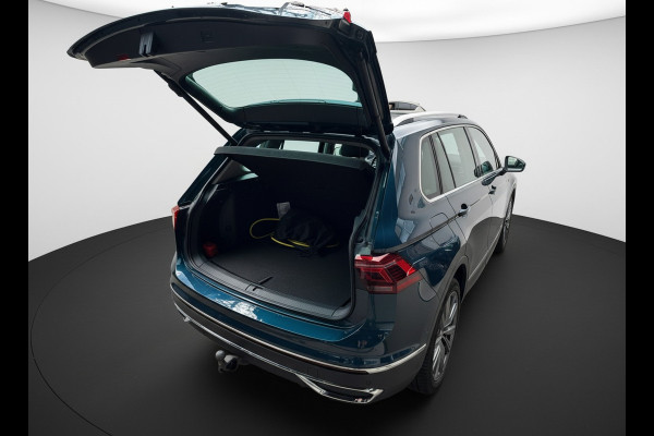 Volkswagen Tiguan e-Hybrid 245PK DSG ELEGANCE TREKHAAK/NAVI/IQ-LIGHT/ALCANTARA