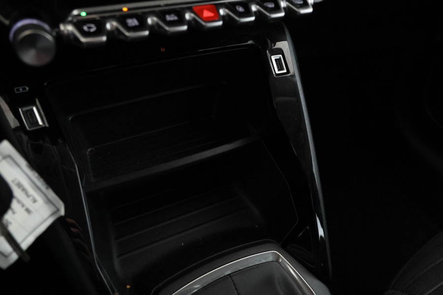 Peugeot 208 1.2 PureTech Active Pack 5 Deurs hb, Navigatie, Climate,