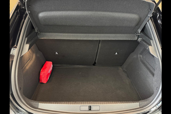 Peugeot 208 1.2 Hybrid 145PK e-DCS6 Aut. GT | Navi | Camera 360 | LED | Incl. garantie