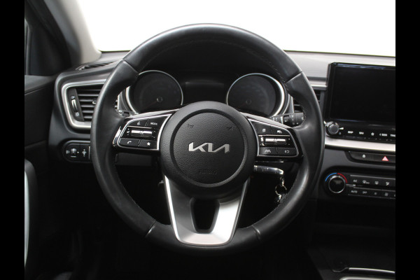 Kia Ceed 1.0 T-GDi DynamicLine CARPLAY | CLIMATE | CAMERA | LMV16 | DAB | LED | ADAPCRUISE | NAVI | PDCA