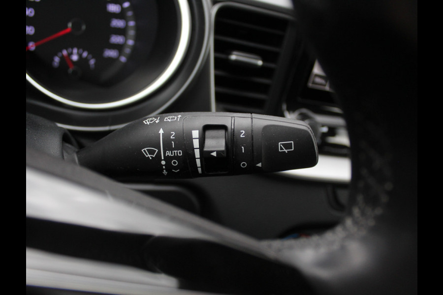 Kia Ceed 1.0 T-GDi DynamicLine CARPLAY | CLIMATE | CAMERA | LMV16 | DAB | LED | ADAPCRUISE | NAVI | PDCA