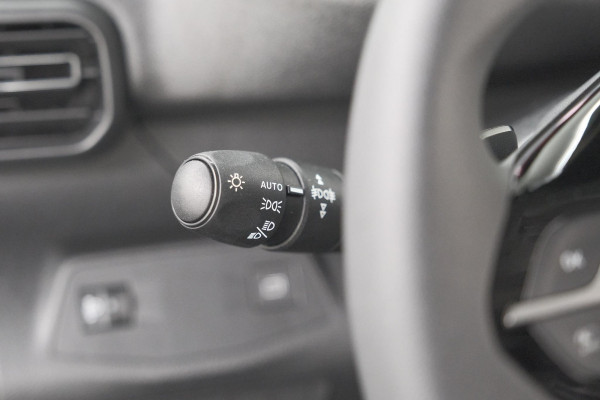 Peugeot Partner 1.5 BlueHDi 130 EAT8 S&S L2 | Trekhaak | Camera | Betimmering Laadruimte