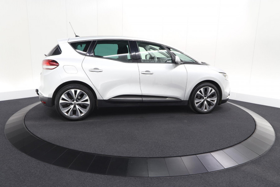 Renault Scénic TCe 130 Intens | Trekhaak | Camera | Panoramadak | Navigatie