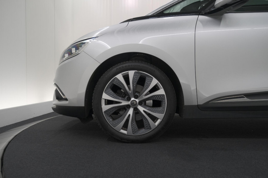 Renault Scénic TCe 130 Intens | Trekhaak | Camera | Panoramadak | Navigatie