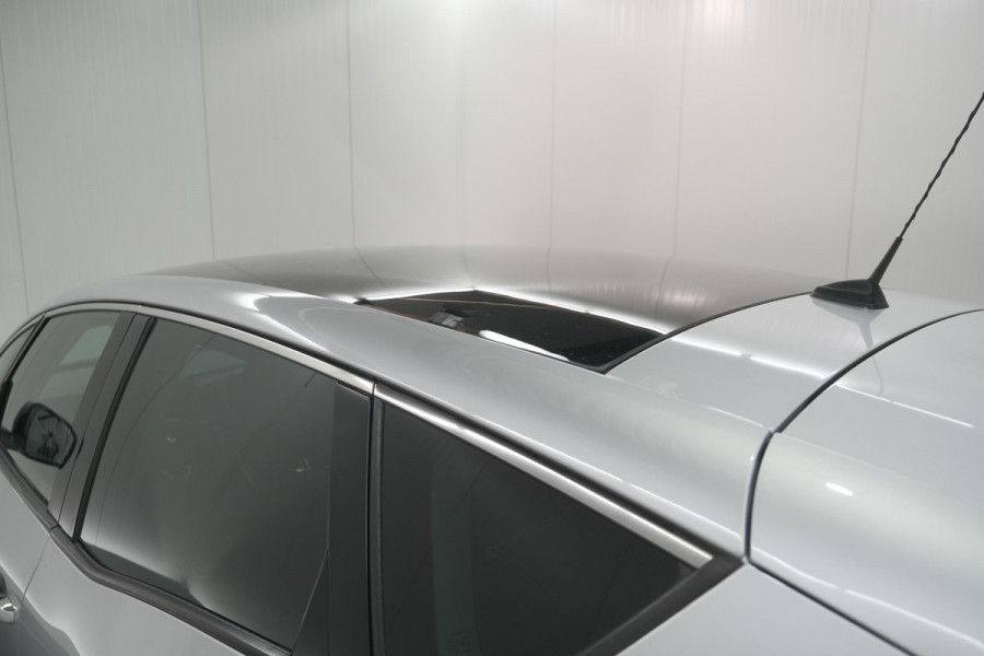 Renault Scénic TCe 130 Intens | Trekhaak | Camera | Panoramadak | Navigatie