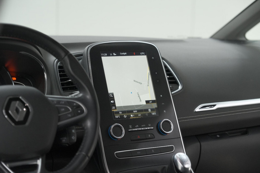 Renault Scénic TCe 130 Intens | Trekhaak | Camera | Panoramadak | Navigatie