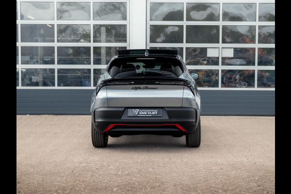 Alfa Romeo junior Elettrica Speciale 54 kWh | Pack Techno | Schuif/Kanteldak | Warmtepomp | Bicolore