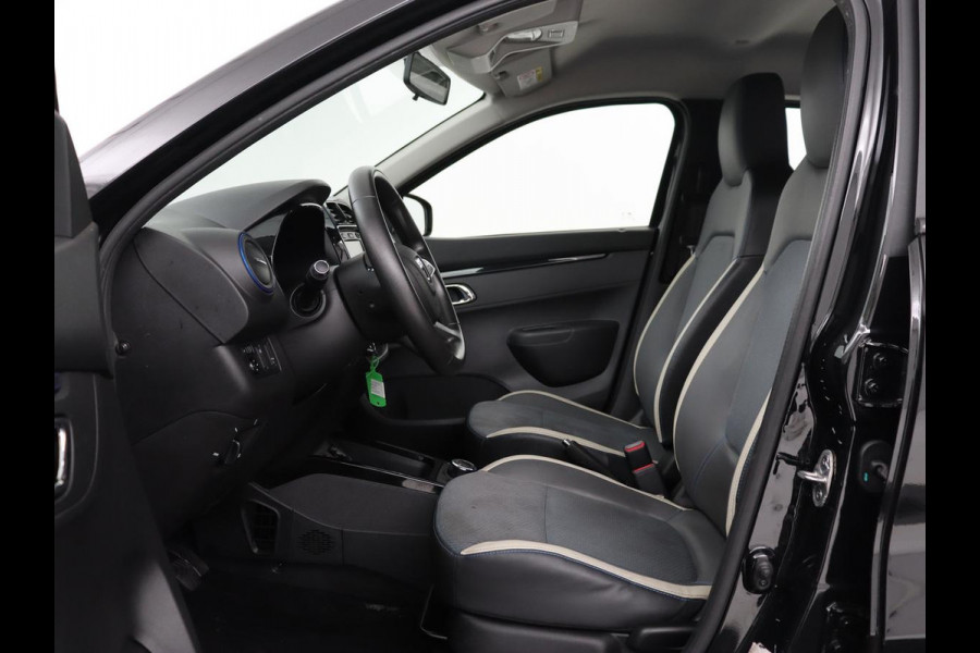 Dacia Spring Comfort Plus 27 kWh | SOH 92,3% | Carplay | Camera | Navigatie | Airco | Speedlimiter | Half leder | Bluetooth | 44.100km NAP