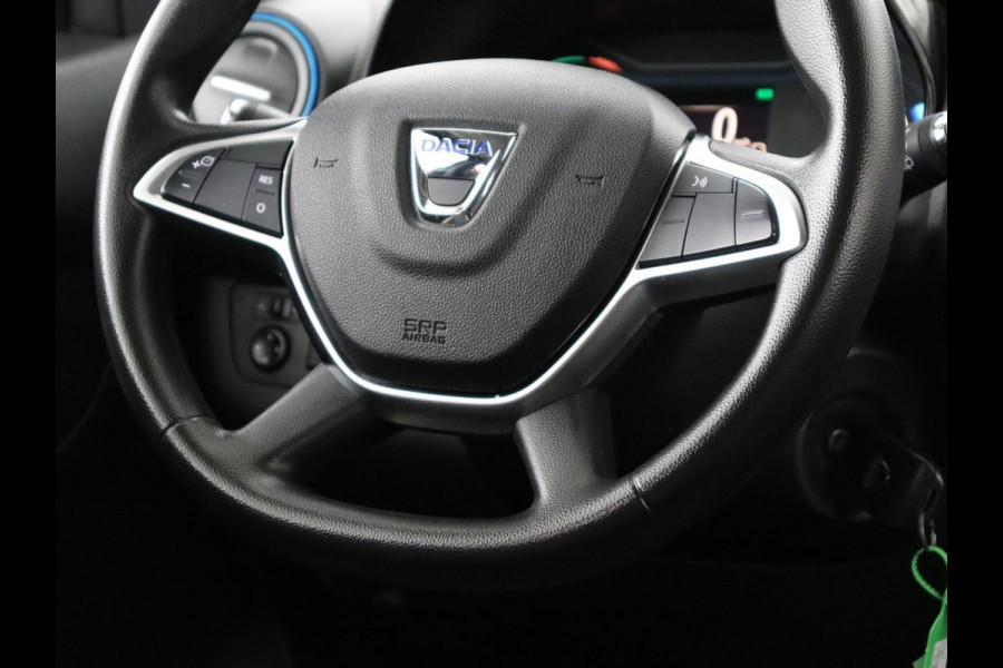 Dacia Spring Comfort Plus 27 kWh | SOH 92,3% | Carplay | Camera | Navigatie | Airco | Speedlimiter | Half leder | Bluetooth | 44.100km NAP