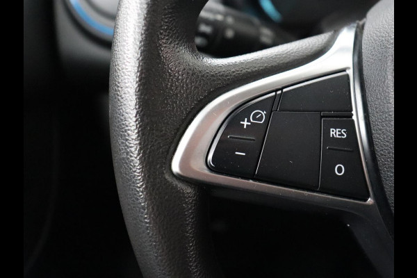 Dacia Spring Comfort Plus 27 kWh | SOH 92,3% | Carplay | Camera | Navigatie | Airco | Speedlimiter | Half leder | Bluetooth | 44.100km NAP