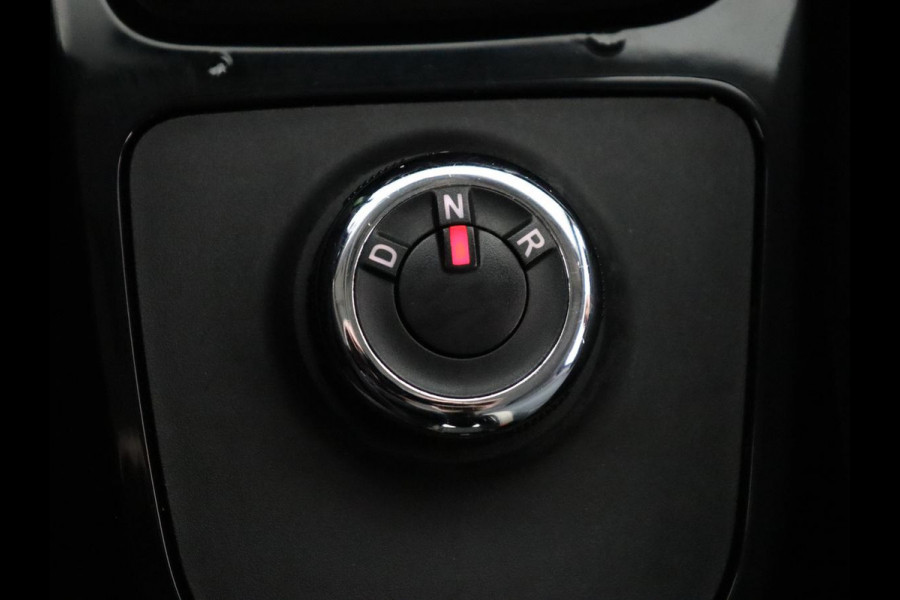 Dacia Spring Comfort Plus 27 kWh | SOH 92,3% | Carplay | Camera | Navigatie | Airco | Speedlimiter | Half leder | Bluetooth | 44.100km NAP