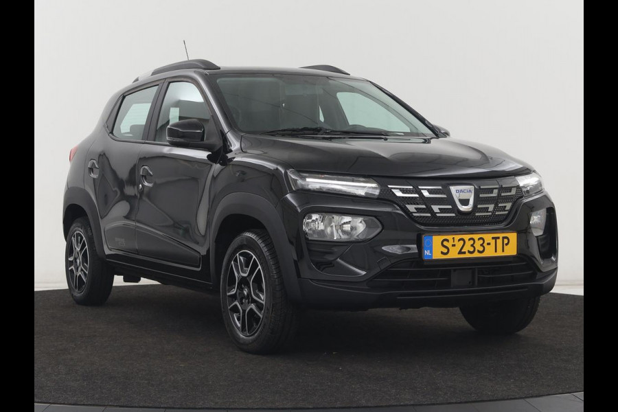 Dacia Spring Comfort Plus 27 kWh | SOH 92,3% | Carplay | Camera | Navigatie | Airco | Speedlimiter | Half leder | Bluetooth | 44.100km NAP