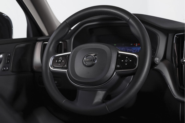 Volvo XC60 2.0 T8 Plug-in hybrid AWD Plus Dark | S/K-Panodak | Elek. Trekhaak | Harman/Kardon | Dig. Cockpit  | Wi| Adapt. Cruisenterpakket | 360 Camera | NAV + App. Connect | ECC | Elek. Klep | LM 21" | 1708