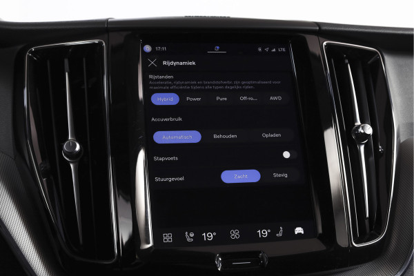 Volvo XC60 2.0 T8 Plug-in hybrid AWD Plus Dark | S/K-Panodak | Elek. Trekhaak | Harman/Kardon | Dig. Cockpit  | Wi| Adapt. Cruisenterpakket | 360 Camera | NAV + App. Connect | ECC | Elek. Klep | LM 21" | 1708