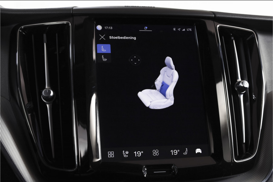 Volvo XC60 2.0 T8 Plug-in hybrid AWD Plus Dark | S/K-Panodak | Elek. Trekhaak | Harman/Kardon | Dig. Cockpit  | Wi| Adapt. Cruisenterpakket | 360 Camera | NAV + App. Connect | ECC | Elek. Klep | LM 21" | 1708