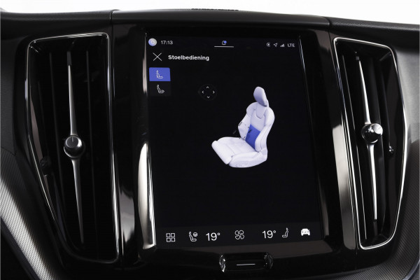 Volvo XC60 2.0 T8 Plug-in hybrid AWD Plus Dark | S/K-Panodak | Elek. Trekhaak | Harman/Kardon | Dig. Cockpit  | Wi| Adapt. Cruisenterpakket | 360 Camera | NAV + App. Connect | ECC | Elek. Klep | LM 21" | 1708