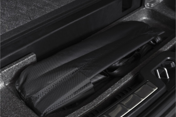 Volvo XC60 2.0 T8 Plug-in hybrid AWD Plus Dark | S/K-Panodak | Elek. Trekhaak | Harman/Kardon | Dig. Cockpit  | Wi| Adapt. Cruisenterpakket | 360 Camera | NAV + App. Connect | ECC | Elek. Klep | LM 21" | 1708