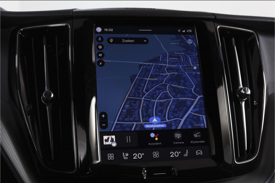 Volvo XC60 2.0 T8 Plug-in hybrid AWD Plus Black Edition | S/K-Panodak | Elek. Trekhaak | Harman/Kardon | Dig. Cockpit | Adapt. Cruise | Winterpakket | 360 Camera | NAV + App. Connect | ECC | Elek. Klep | LM 21" | 1608