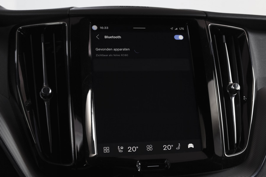 Volvo XC60 2.0 T8 Plug-in hybrid AWD Plus Black Edition | S/K-Panodak | Elek. Trekhaak | Harman/Kardon | Dig. Cockpit | Adapt. Cruise | Winterpakket | 360 Camera | NAV + App. Connect | ECC | Elek. Klep | LM 21" | 1608