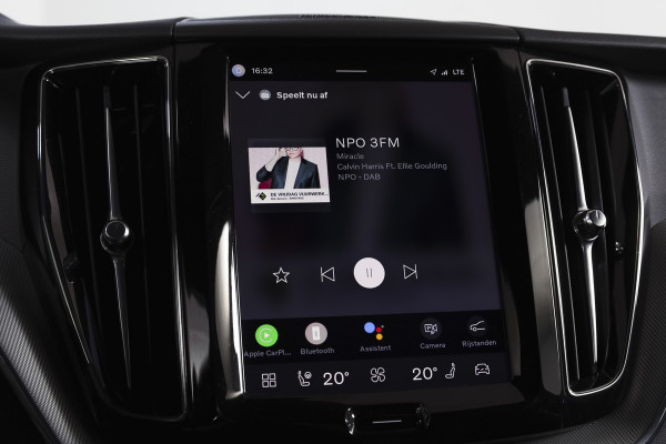 Volvo XC60 2.0 T8 Plug-in hybrid AWD Plus Black Edition | S/K-Panodak | Elek. Trekhaak | Harman/Kardon | Dig. Cockpit | Adapt. Cruise | Winterpakket | 360 Camera | NAV + App. Connect | ECC | Elek. Klep | LM 21" | 1608