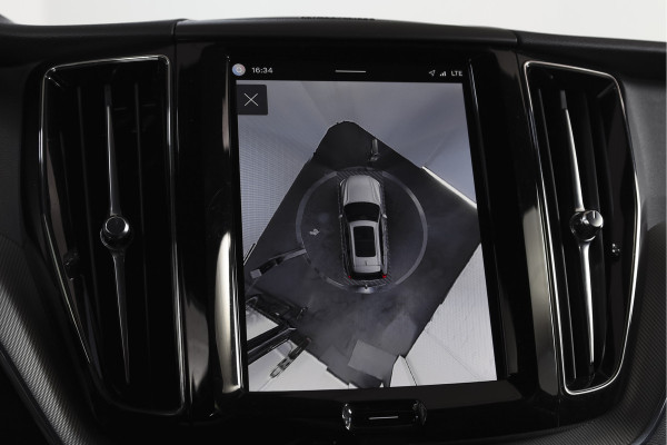 Volvo XC60 2.0 T8 Plug-in hybrid AWD Plus Black Edition | S/K-Panodak | Elek. Trekhaak | Harman/Kardon | Dig. Cockpit | Adapt. Cruise | Winterpakket | 360 Camera | NAV + App. Connect | ECC | Elek. Klep | LM 21" | 1608
