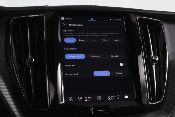 Volvo XC60 2.0 T8 Plug-in hybrid AWD Plus Black Edition | S/K-Panodak | Elek. Trekhaak | Harman/Kardon | Dig. Cockpit | Adapt. Cruise | Winterpakket | 360 Camera | NAV + App. Connect | ECC | Elek. Klep | LM 21" | 1608