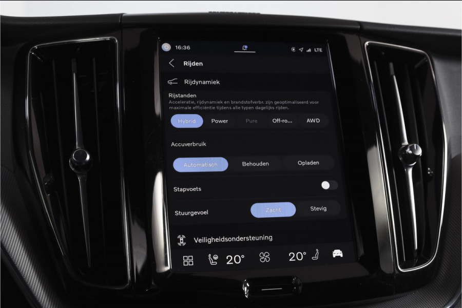 Volvo XC60 2.0 T8 Plug-in hybrid AWD Plus Black Edition | S/K-Panodak | Elek. Trekhaak | Harman/Kardon | Dig. Cockpit | Adapt. Cruise | Winterpakket | 360 Camera | NAV + App. Connect | ECC | Elek. Klep | LM 21" | 1608